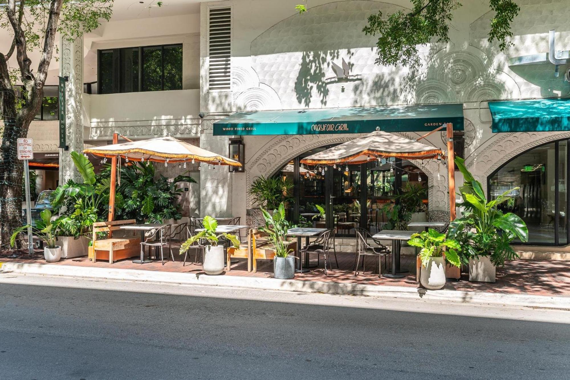The Palms Coconut Grove 1 Bedroom Includes Parking Miami