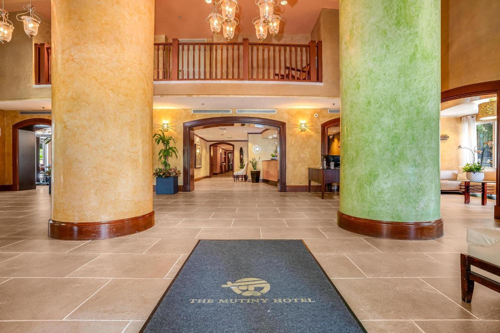 The Palms Coconut Grove 1 Bedroom Includes Parking Apartment Miami